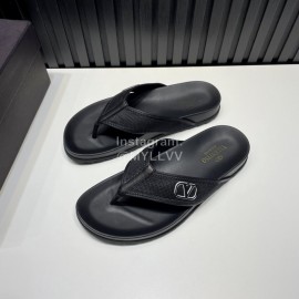 Valentino Cowhide Webbing Flip Flops For Men Black