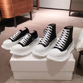 Alexander Mcqueen Fashion Sheepskin Thick Sole Sneakers Black For Men And Women