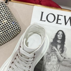 Alexander Mcqueen New Thick Soled Retro High Top Canvas Shoes For Men And Women White