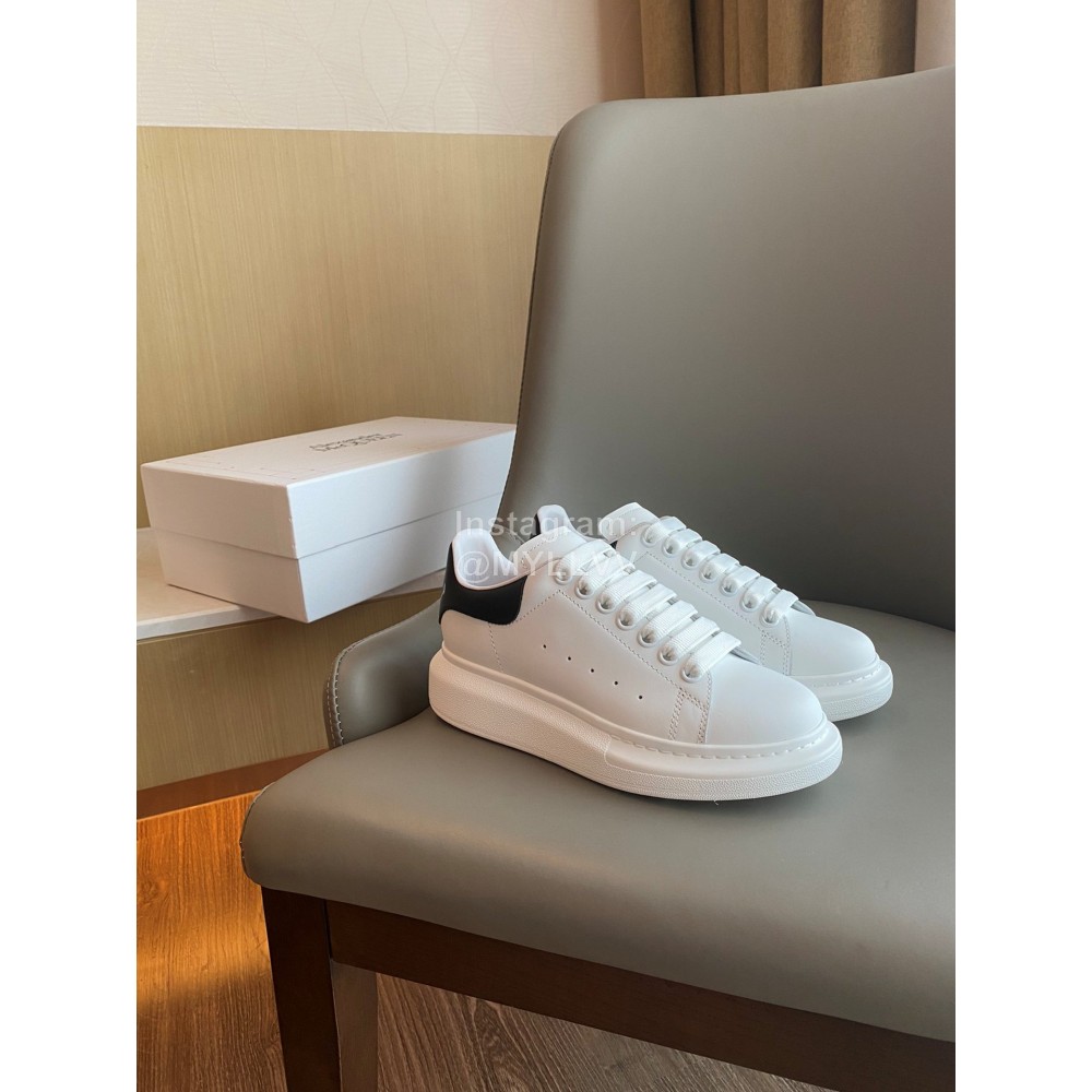 Alexandermcqueen Cowhide Lace Up Sneakers For Men And Women Black