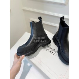 Alexandermcqueen Leather Thick Soles Chelsea Boots For Men And Women Black