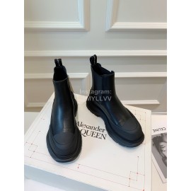 Alexandermcqueen Leather Thick Soles Chelsea Boots For Men And Women Black