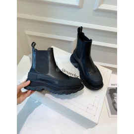 Alexandermcqueen Leather Thick Soles Chelsea Boots For Men And Women Black