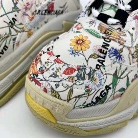 Balenciaga Triple S Fashion Clunky Sneakers