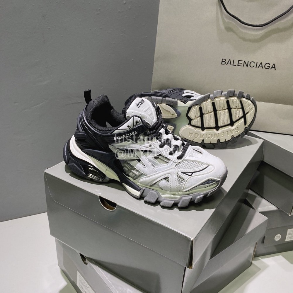 Balenciaga Track.2 Fashion Thick Soles Sneakers For Men And Women Black