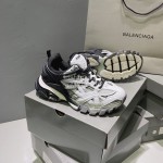 Balenciaga Track.2 Fashion Thick Soles Sneakers For Men And Women Black