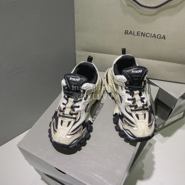 Balenciaga Track.2 Fashion Thick Soles Sneakers For Men And Women Beige
