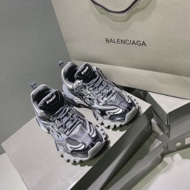 Balenciaga Track.2 Fashion Thick Soles Sneakers For Men And Women Gray