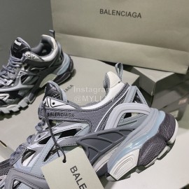 Balenciaga Track.2 Fashion Thick Soles Sneakers For Men And Women Gray