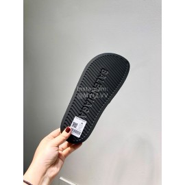 Balenciaga Fashion Red Letter Printing Light Slippers For Men And Women