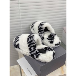 Balenciaga Winter Letter Print Logo Soft Plush Slippers White