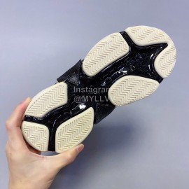 Balenciaga Fashion Thick Soles Mesh Sneakers For Men And Women Gray