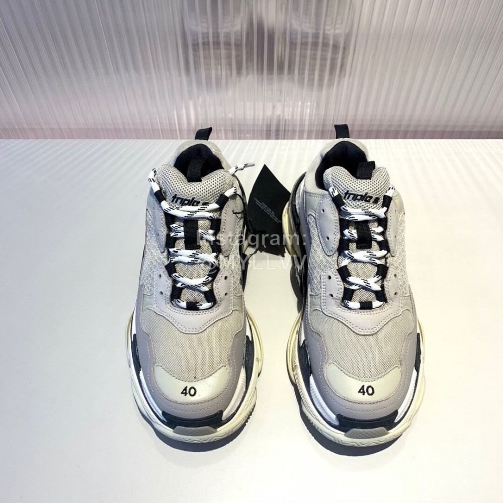 Balenciaga Triples New Thick Soles Sneakers For Men And Women Gray