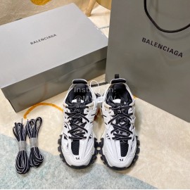 Balenciaga Track3.0 Lace Up Sneakers For Men And Women Black