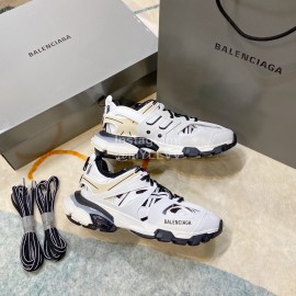 Balenciaga Track3.0 Lace Up Sneakers For Men And Women Black