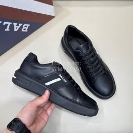 Bally Light Cowhide Lace Up Casual Sneakers For Men 