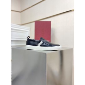 Bally Calf Leather Casual Shoes For Men Black