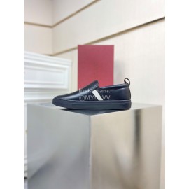 Bally Black Calf Leather Casual Shoes For Men 