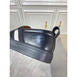 Bally Black Calf Leather Casual Shoes For Men 