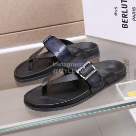 Berluti Egio Scritto Leather Flip Flops For Men Blue