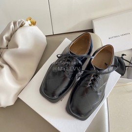 Bottega Veneta Autumn Winter New Thick Soled Black Leather Shoes