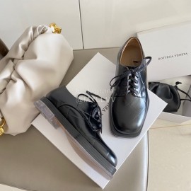 Bottega Veneta Autumn Winter New Thick Soled Black Leather Shoes