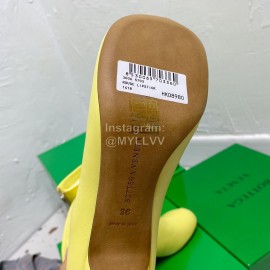 Bottega Veneta Autumn Winter New Sheepskin Retro Square Head High Heel Boots Yellow