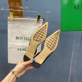 Bottega Veneta Autumn New Soft Sheepskin Flat Heel Sandals Brown