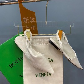 Bottega Veneta Autumn New Soft Sheepskin Flat Heel Sandals White