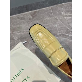 Bottega Veneta Spring Summer Square Head Leather Shoes For Women Yellow