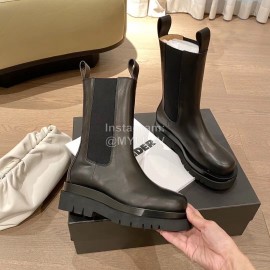 Bottega Veneta Classic Calf Leather Locomotive Boots For Women Black