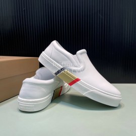 Burberry Cowhide Canvas Leisure Sneakers For Men White