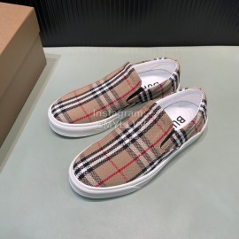 Burberry Plaid Cowhide Canvas Leisure Sneakers For Men 