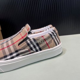 Burberry Plaid Cowhide Canvas Leisure Sneakers For Men 
