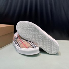 Burberry Plaid Cowhide Canvas Leisure Sneakers For Men 