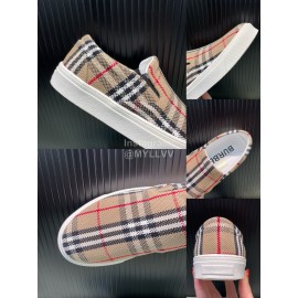 Burberry Plaid Cowhide Canvas Leisure Sneakers For Men 