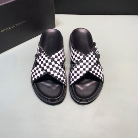 Bottega Veneta Plaid Calf Leather Cross Slippers For Men