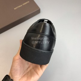 Bottega Veneta Woven Calf Leather Casual Shoes For Men Black