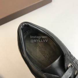 Bottega Veneta Woven Calf Leather Casual Shoes For Men Black