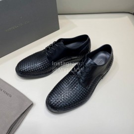 Bottega Veneta Woven Calf Leather Lace Up Shoes For Men Black