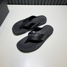 Bottega Veneta Embossed Calf Leather Flip Flops For Men