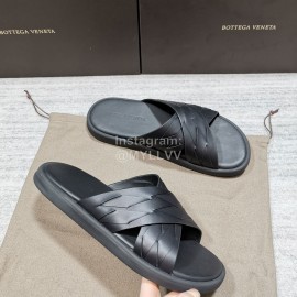 Bottega Veneta Soft Leather Cross Slippers For Men Gray