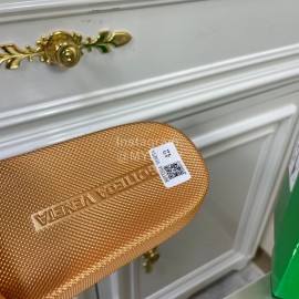 Bottega Veneta Summer Plaid Slippers For Men And Women Brown