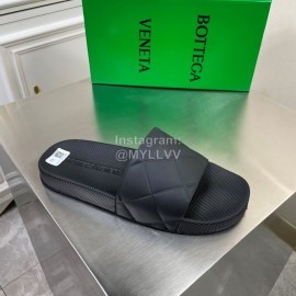 Bottega Veneta Summer Plaid Slippers For Men And Women Black