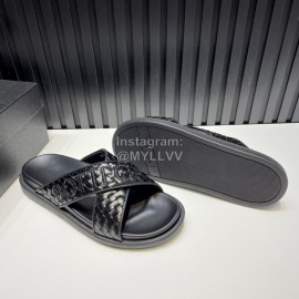 Bottega Veneta Woven Leather Embroidery Logo Cross Slippers For Men 