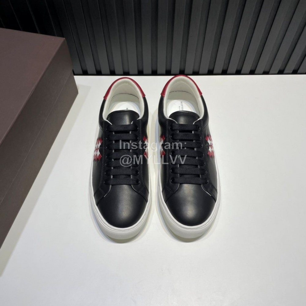 Bottega Veneta New Calf Leather Casual Sneakers For Men Black