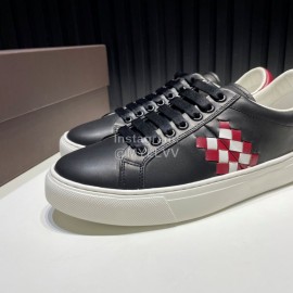 Bottega Veneta New Calf Leather Casual Sneakers For Men Black