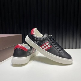 Bottega Veneta New Calf Leather Casual Sneakers For Men Black