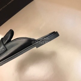 Bottega Veneta Soft Woven Cowhide Sandals For Men Black