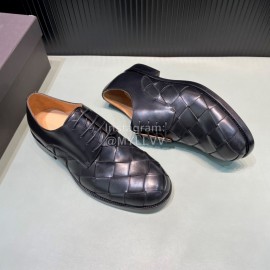 Bottega Veneta New Black Woven Cowhide Lace Up Shoes For Men 